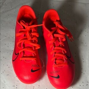 Nike Red Sneakers Vibrant Design Synthetic Upper